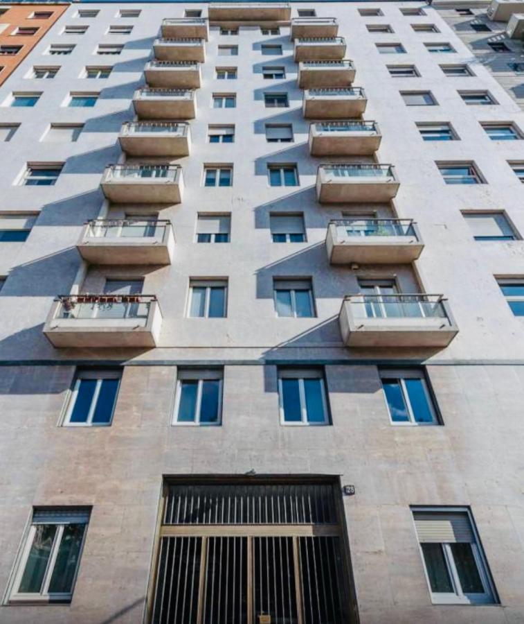 Appartement Luxury Design Place Repubblica Station Milan